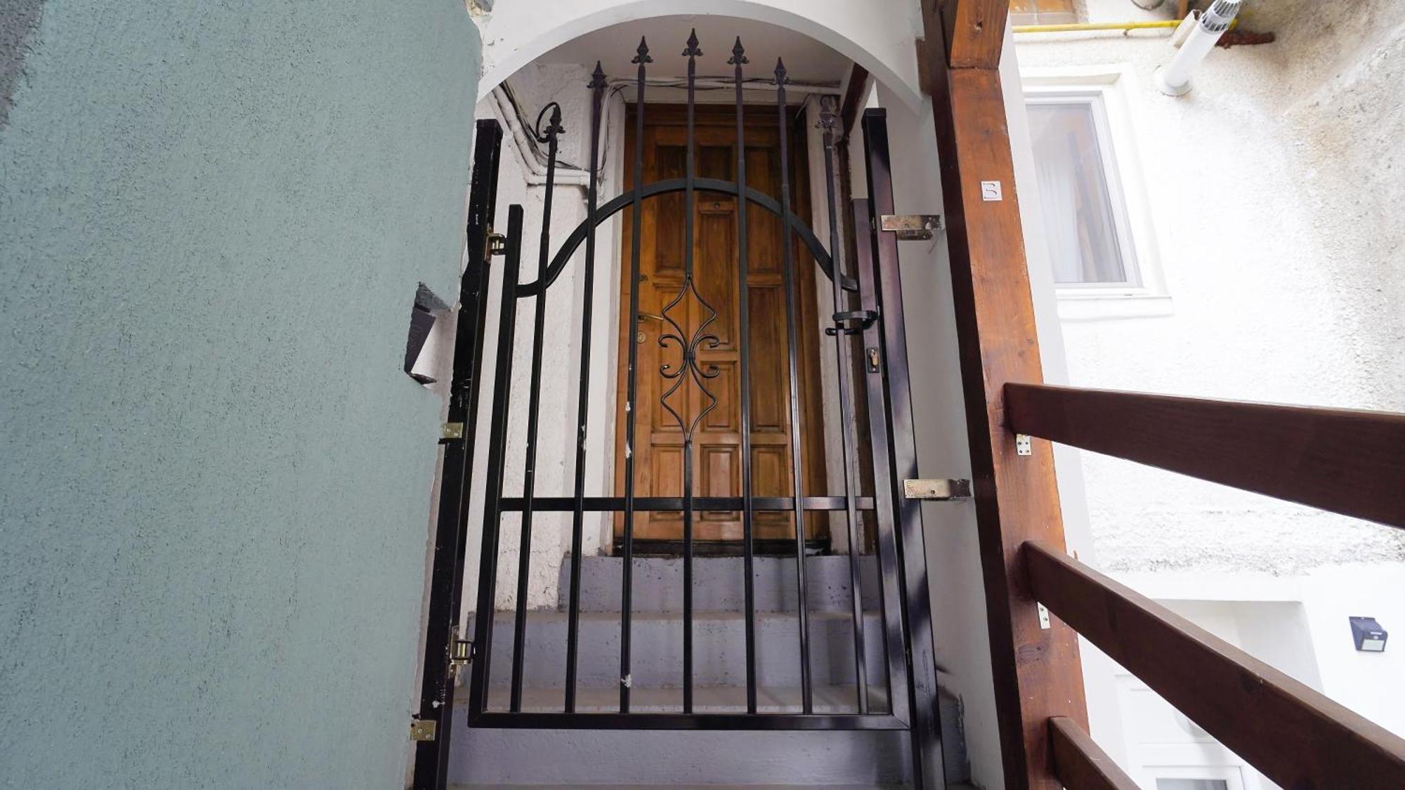 Intimo Oldtown Romantic Apartment Brasov Ngoại thất bức ảnh