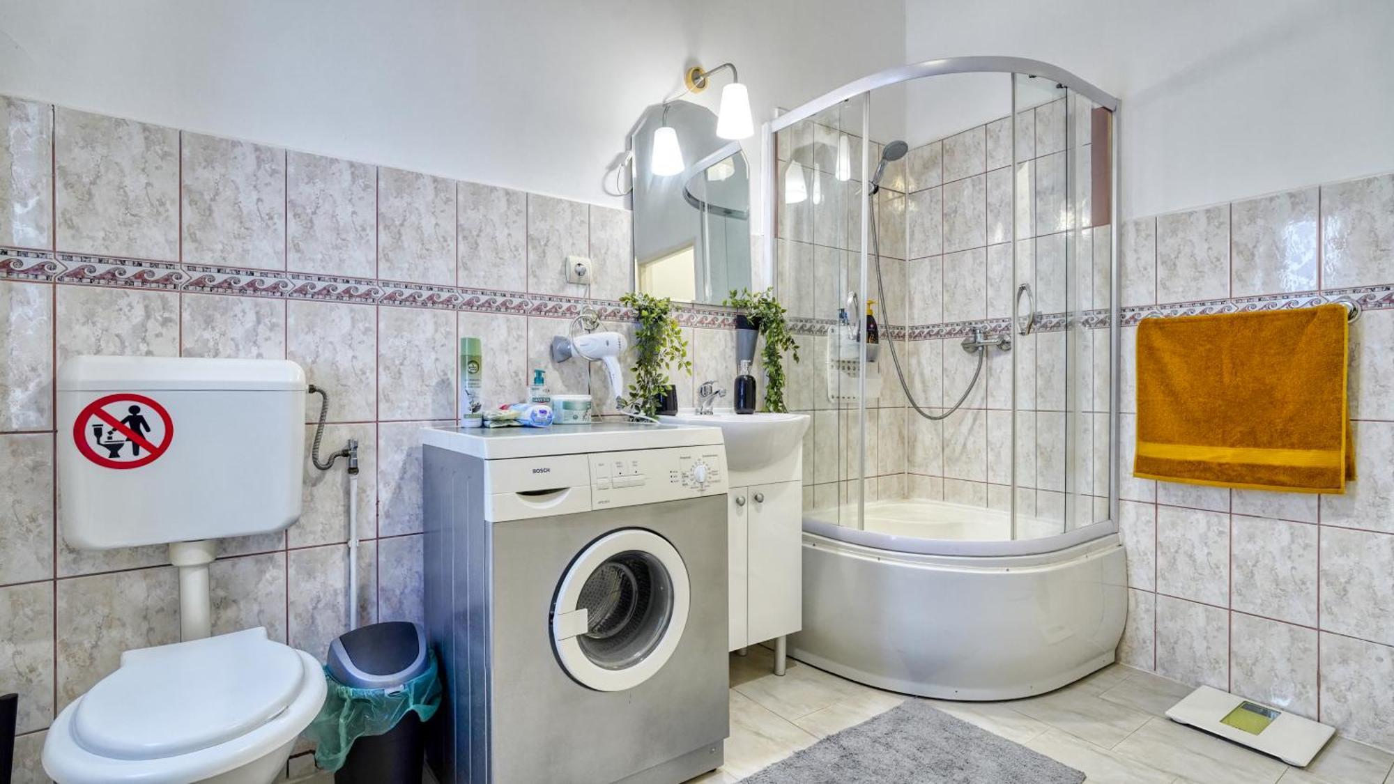 Intimo Oldtown Romantic Apartment Brasov Ngoại thất bức ảnh